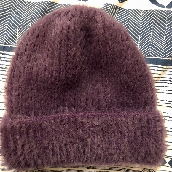 Cute fluffy beanie/hat🦋 - Picture 1 of 2